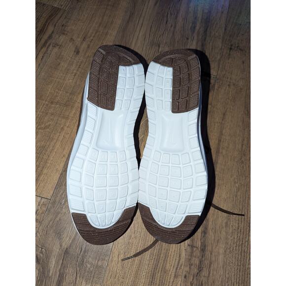 Nike Air Max Nuaxis Sneaker Men's Size 11 IB4496-126 - Picture 4 of 8